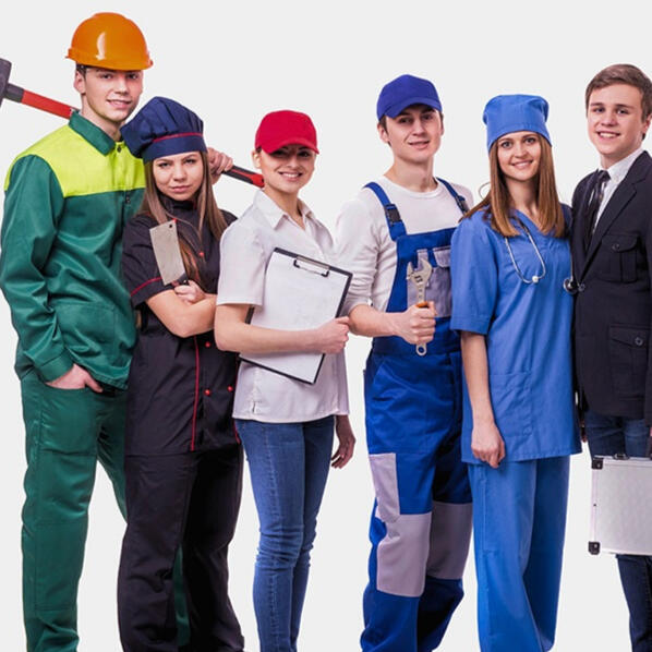 Groep lokale ondernemers zoals kappers, coaches en bouwvakkers, geholpen door DigiBuur’s AI-automatisering